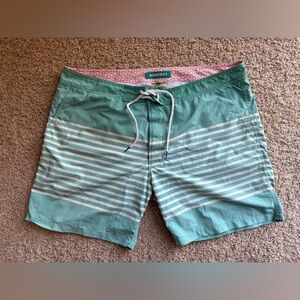 Bonobos Men’s Board Shorts Swim Trunks XL 7” Inseam‎ Preowned 3 Pockets Stripes